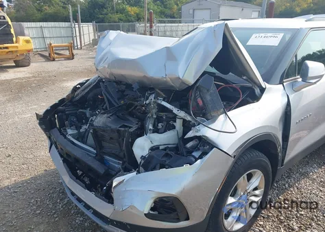 2020 Chevrolet Blazer Fwd 1Lt из США, поврежденный, VIN 3GNKBBRAXLS716158